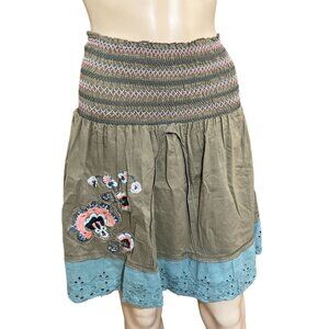 Maxine Embroidered Skirt Size Small